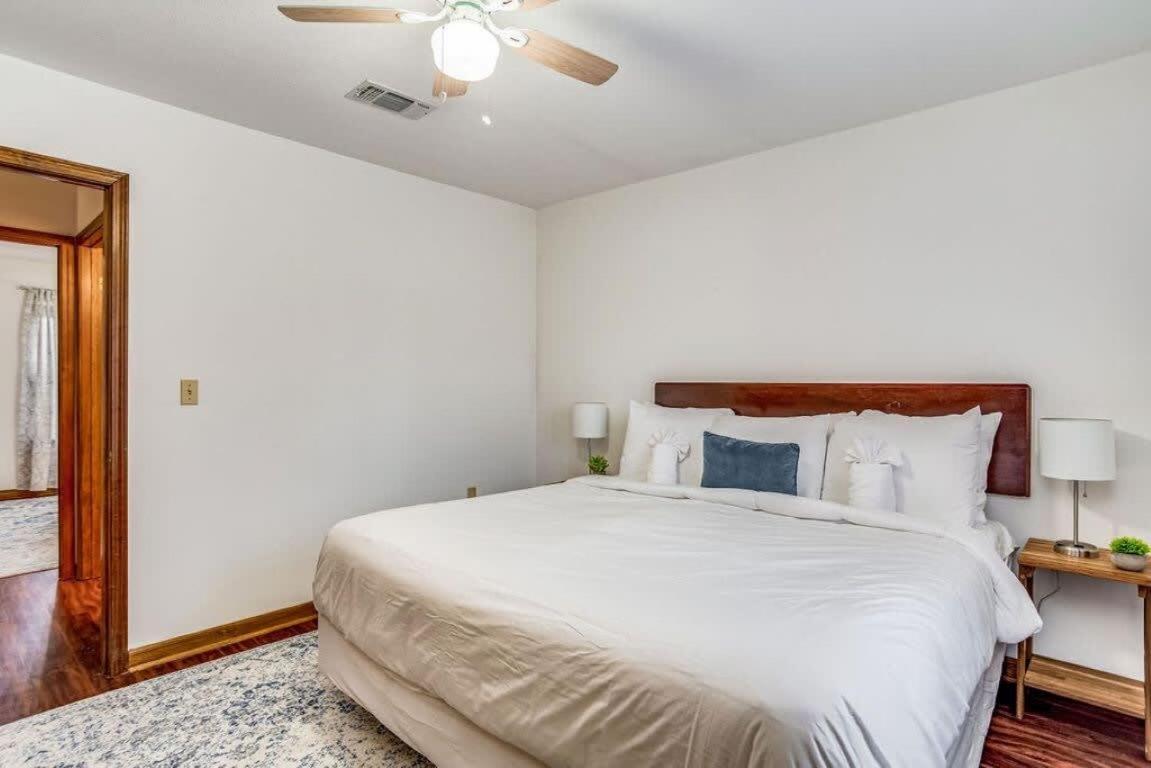 Brilliant In Bellview-Back Unit-- Mins To Nas Pensacola, Beach, Shopping Ngoại thất bức ảnh