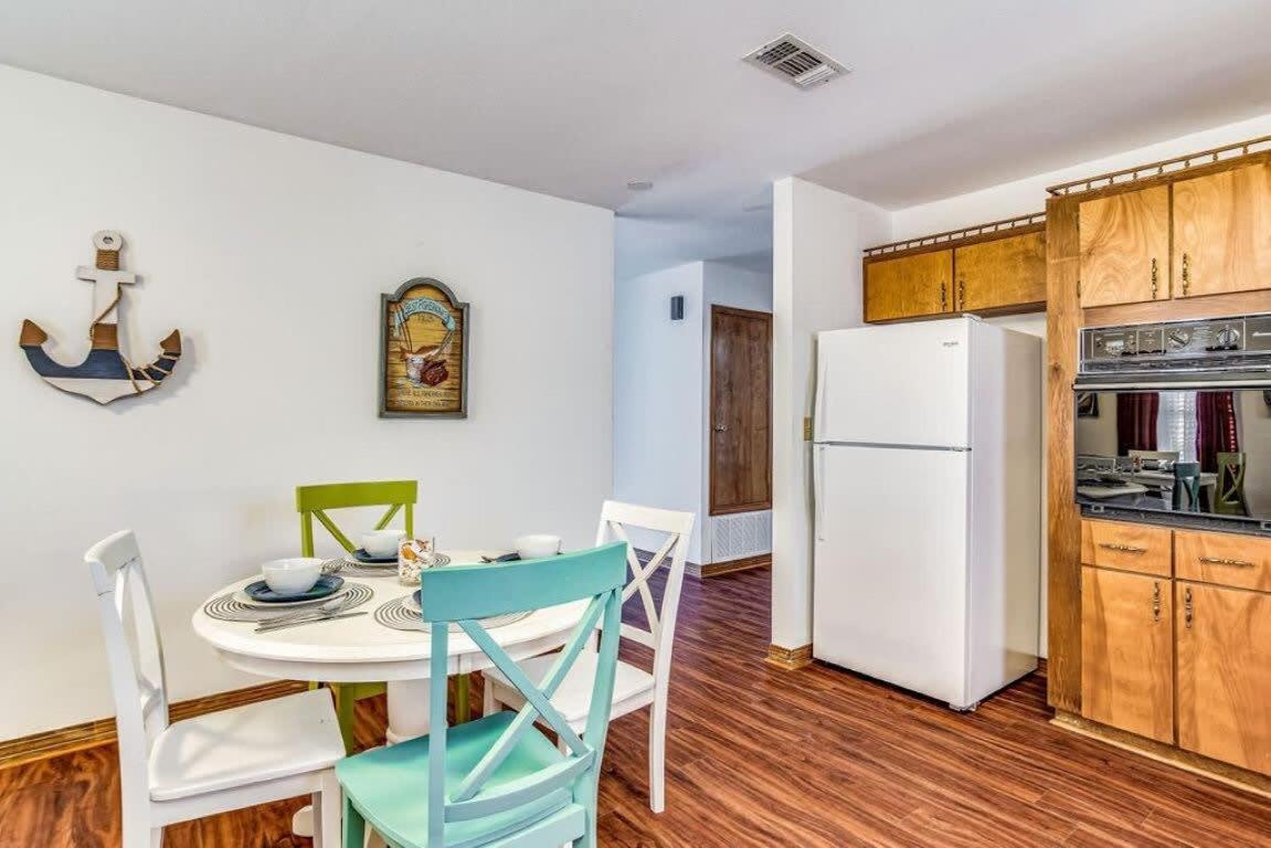 Brilliant In Bellview-Back Unit-- Mins To Nas Pensacola, Beach, Shopping Ngoại thất bức ảnh
