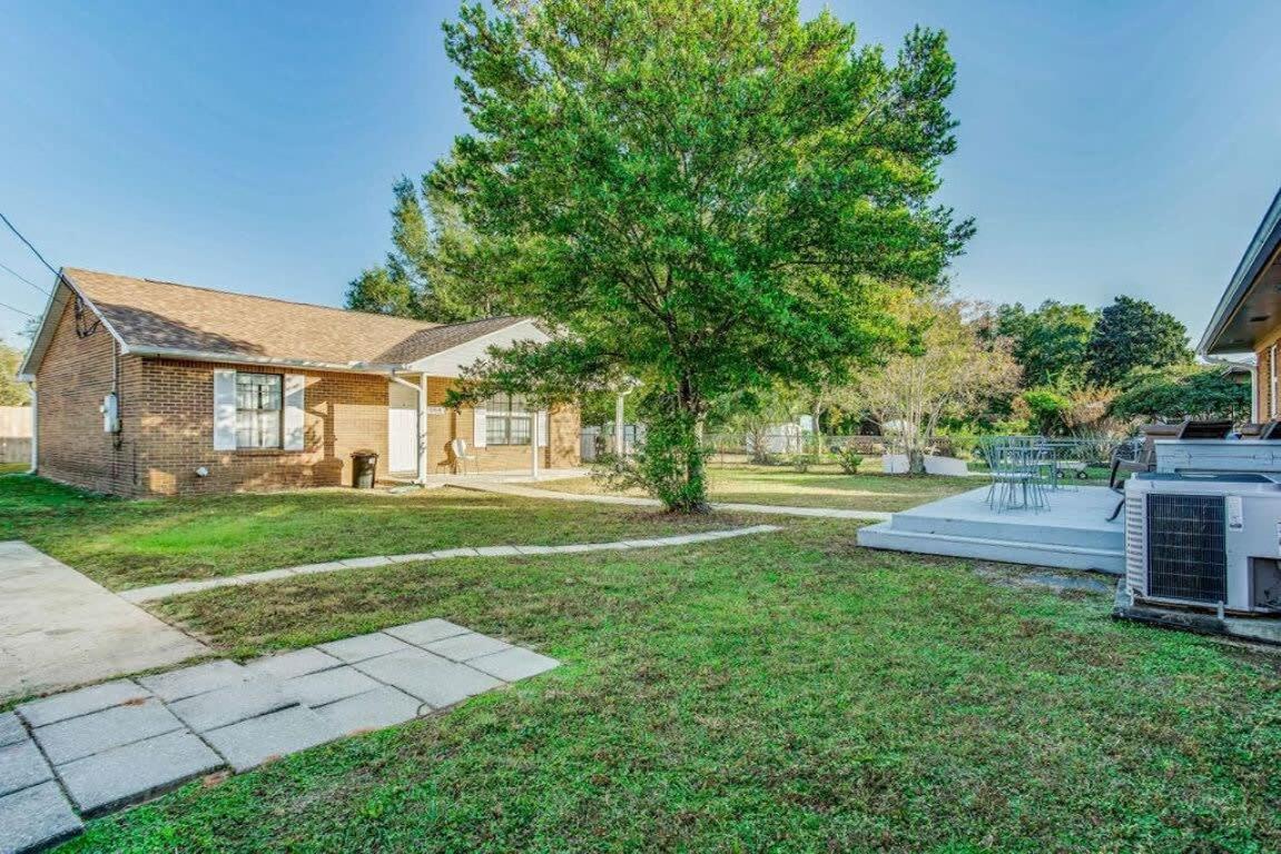 Brilliant In Bellview-Back Unit-- Mins To Nas Pensacola, Beach, Shopping Ngoại thất bức ảnh