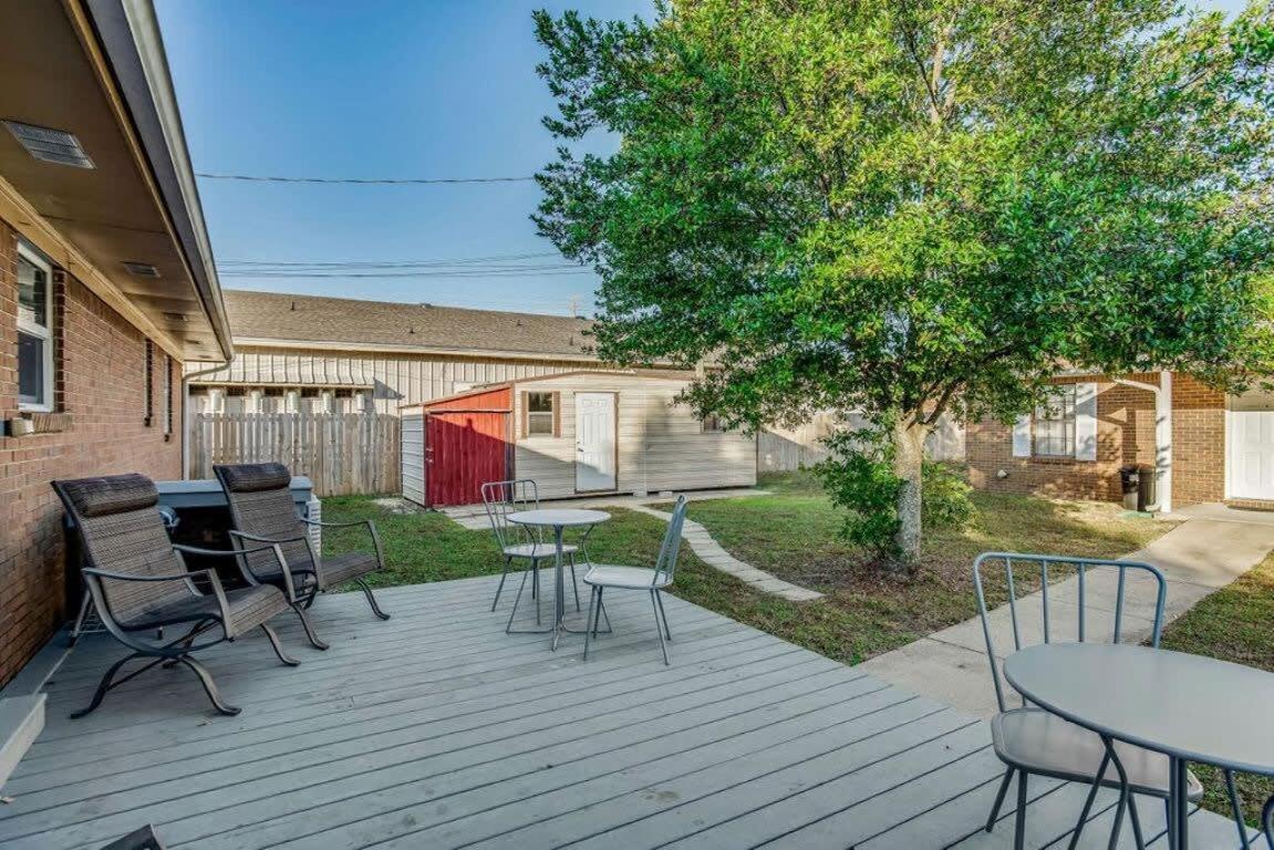 Brilliant In Bellview-Back Unit-- Mins To Nas Pensacola, Beach, Shopping Ngoại thất bức ảnh